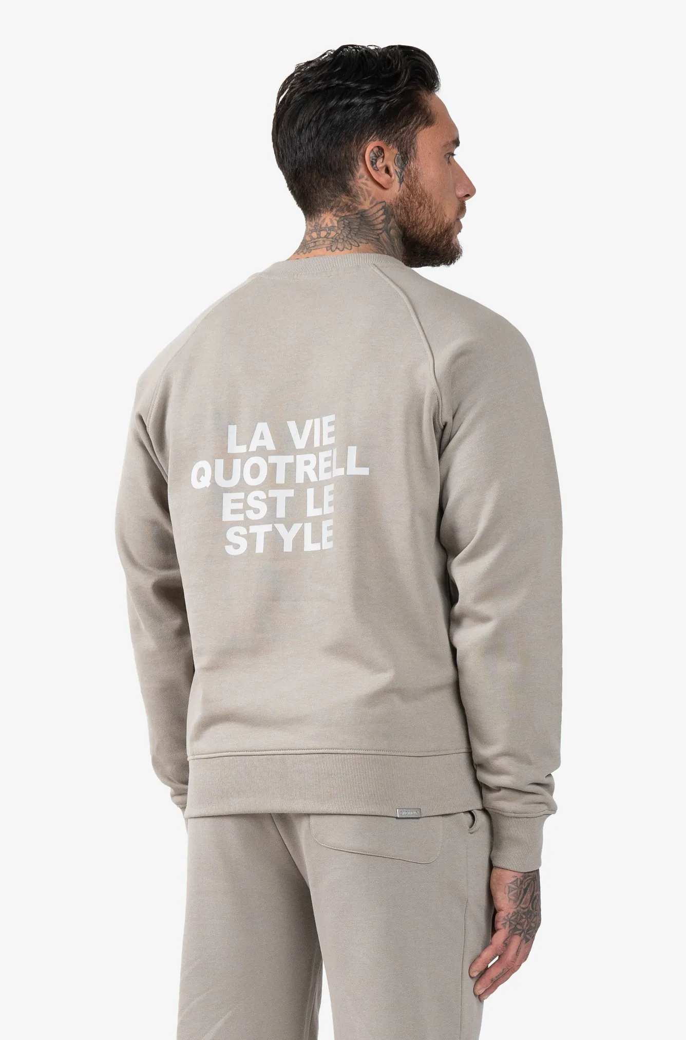 Quotrell La Vie Crewneck